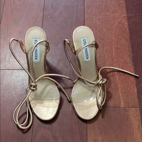 Heels - Picture 1 of 4